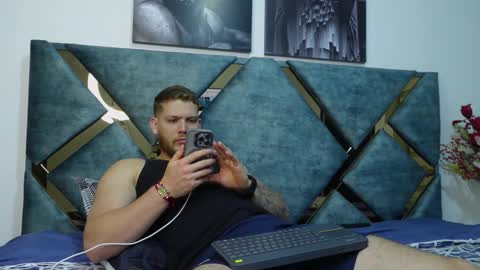 Snapshot of valentino_ferrari28 chatting on 1, 10, 2025 Valentino Ferrari online show from 1, 10, 2025