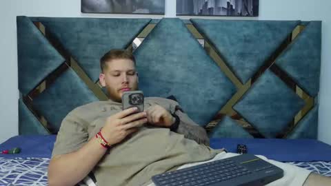 Snapshot of valentino_ferrari28 chatting on 17, 10, 2025 Valentino Ferrari online show from 17, 10, 2025