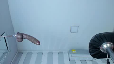 Valentino online show from 19, 11, 2025