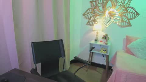 Snapshot of valeperez24 chatting on 21, 10, 2025 Valery And Daniel online show from 21, 10, 2025