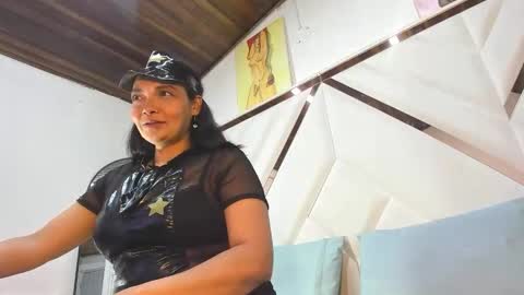 valeria_gil_ online show from 17, 4, 2026