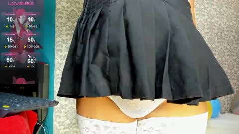 Costume lover online show from 17, 4, 2026