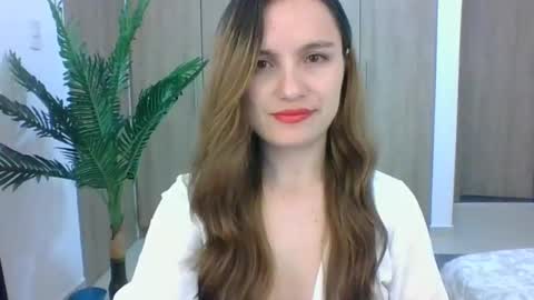 valeriafrannco online show from 27, 1, 2025