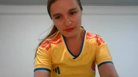 valeriafrannco online show from 7, 7, 2026