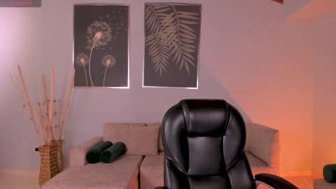 Snapshot of valeriariverax chatting on 14, 12, 2025 Valeria online show from 14, 12, 2025