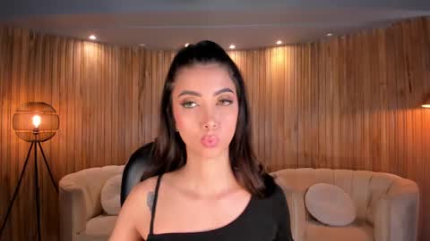 Snapshot of valeriavelvet chatting on 18, 2, 2025 Vale online show from 18, 2, 2025