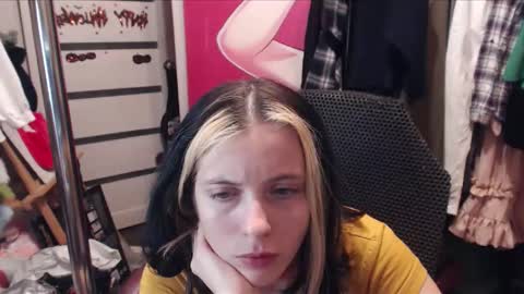 ValeriaXKiss online show from 6, 3, 2025