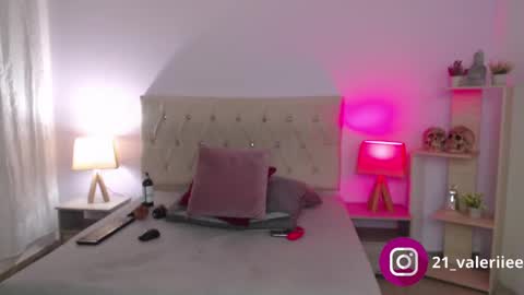 Snapshot of valerie_21 chatting on 13, 12, 2024 Valeriee online show from 13, 12, 2024