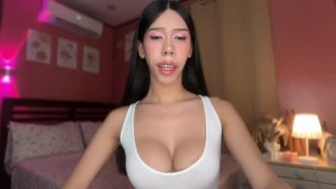 Snapshot of valerieriches chatting on 20, 7, 2026 Valerie online show from 20, 7, 2026