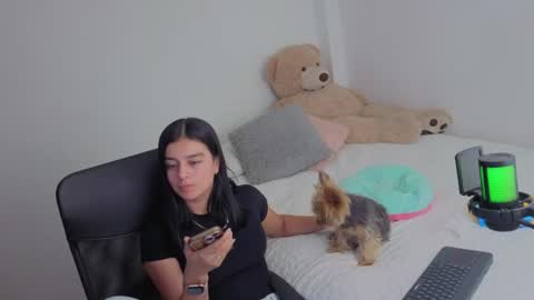 valerihouse_ online show from 12, 7, 2026