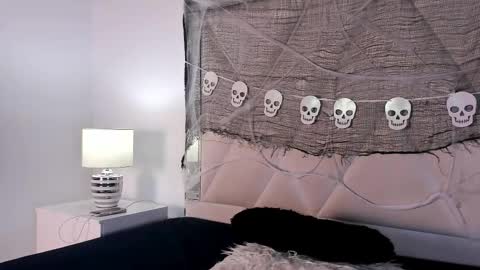 valerri_ online show from 23, 10, 2025