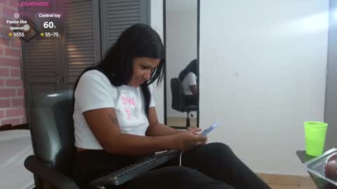 Snapshot of valery_021 chatting on 2, 3, 2025 Valery online show from 2, 3, 2025
