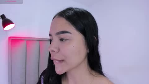 Snapshot of valery__nova chatting on 9, 11, 2025 Cris online show from 9, 11, 2025