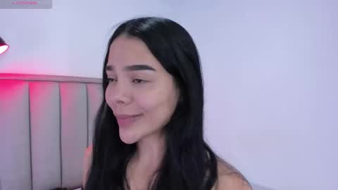 Snapshot of valery__nova chatting on 21, 11, 2025 Cris online show from 21, 11, 2025