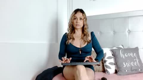 valery_roche online show from 21, 10, 2025