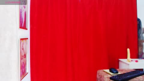 valery_smolls22 online show from 24, 10, 2025