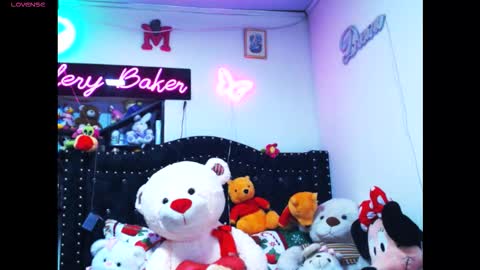 Snapshot of valerybaker1 chatting on 27, 11, 2025 B V Naughty online show from 27, 11, 2025