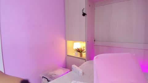 Snapshot of valerymeyerr chatting on 22, 11, 2025 valerymeyerr online show from 22, 11, 2025