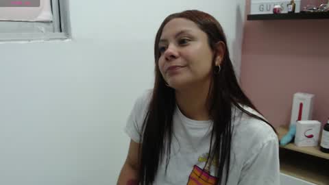 Snapshot of valevicious chatting on 2, 7, 2026 valevicious online show from 2, 7, 2026