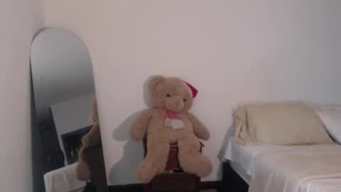 VALIENTE  online show from 8, 3, 2026