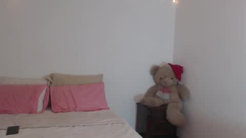 VALIENTE  online show from 16, 4, 2026