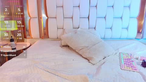 Valkiria moore  online show from 16, 1, 2025