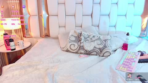 Valkiria moore  online show from 23, 1, 2025