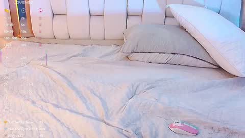 Valkiria moore  online show from 17, 2, 2025