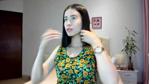 Snapshot of vallejo_macarena chatting on 18, 2, 2025 Macarena online show from 18, 2, 2025