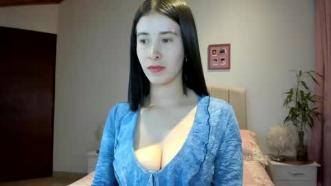 Snapshot of vallejo_macarena chatting on 31, 10, 2025 Macarena online show from 31, 10, 2025