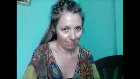 Snapshot of valleriwind chatting on 3, 2, 2025 ValleriWind online show from 3, 2, 2025