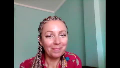 Snapshot of valleriwind chatting on 10, 2, 2025 ValleriWind online show from 10, 2, 2025