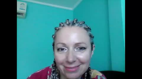 Snapshot of valleriwind chatting on 11, 2, 2025 ValleriWind online show from 11, 2, 2025