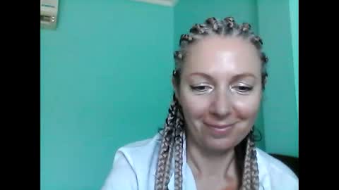 Snapshot of valleriwind chatting on 13, 2, 2025 ValleriWind online show from 13, 2, 2025