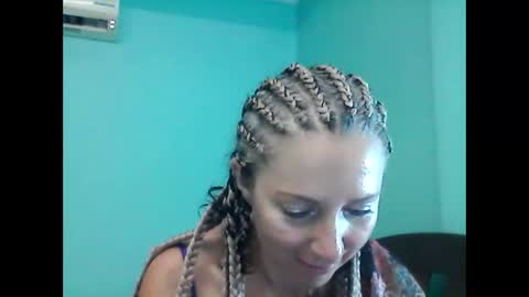 Snapshot of valleriwind chatting on 14, 2, 2025 ValleriWind online show from 14, 2, 2025