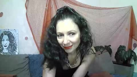 Snapshot of valleriwind chatting on 2, 10, 2025 ValleriWind online show from 2, 10, 2025
