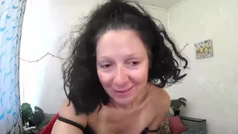 Snapshot of valleriwind chatting on 18, 5, 2026 ValleriWind online show from 18, 5, 2026