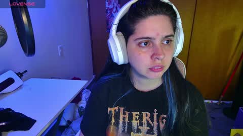 Im Violet online show from 8, 3, 2025