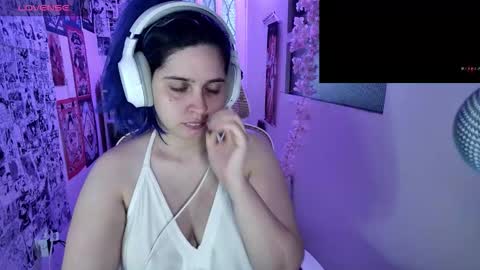 Im Violet online show from 12, 9, 2025