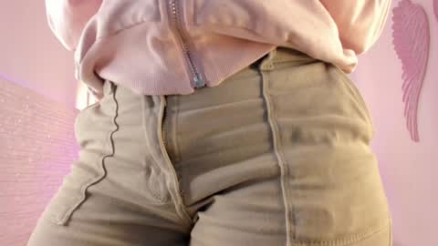 Snapshot of valloletsamar chatting on 9, 1, 2025 Vallolet Peach online show from 9, 1, 2025