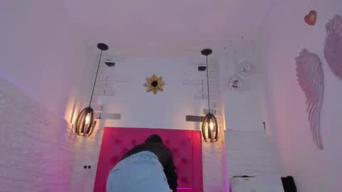 Snapshot of valloletsamar chatting on 12, 2, 2025 Vallolet Peach online show from 12, 2, 2025