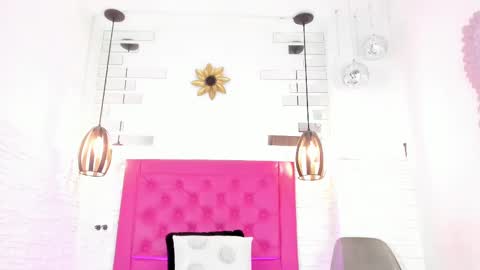 Snapshot of valloletsamar chatting on 9, 3, 2025 Vallolet Peach online show from 9, 3, 2025