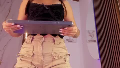 Snapshot of valloletsamar chatting on 17, 9, 2025 Vallolet Peach online show from 17, 9, 2025