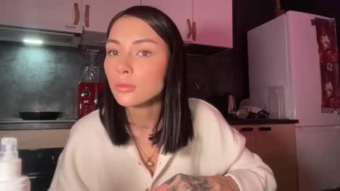 Little Devil online show from 30, 1, 2025