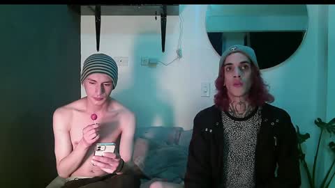 Vamp Noah and Dan online show from 1, 2, 2025