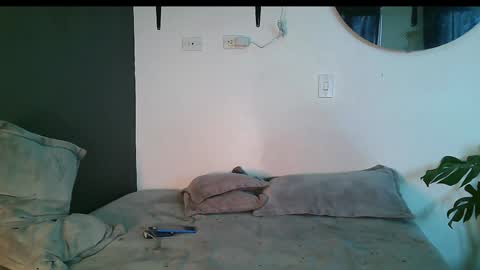 Vamp Noah and Dan online show from 1, 2, 2025