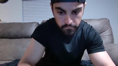 Snapshot of vampz888 chatting on 24, 11, 2025 HUNG LATINO 888 bigcock fit athletic latino online show from 24, 11, 2025