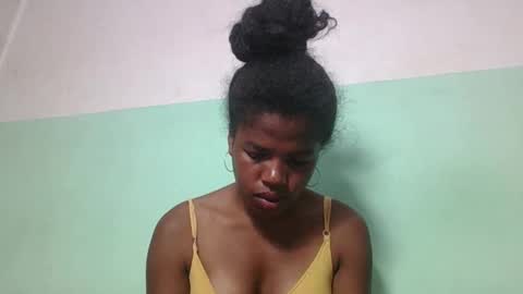 Snapshot of vanafiry chatting on 2, 2, 2025 vanafiry online show from 2, 2, 2025