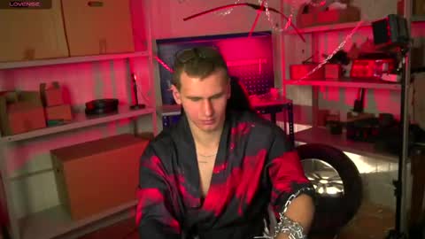 Vance online show from 20, 2, 2025