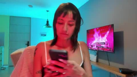 Snapshot of vandalovee chatting on 6, 5, 2026 Babi Alu online show from 6, 5, 2026